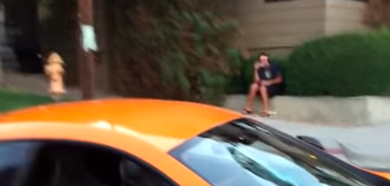 Illustration for article titled Is The Viral Video Of A Skateboarder Smashing A McLaren Windshield A Hoax?
